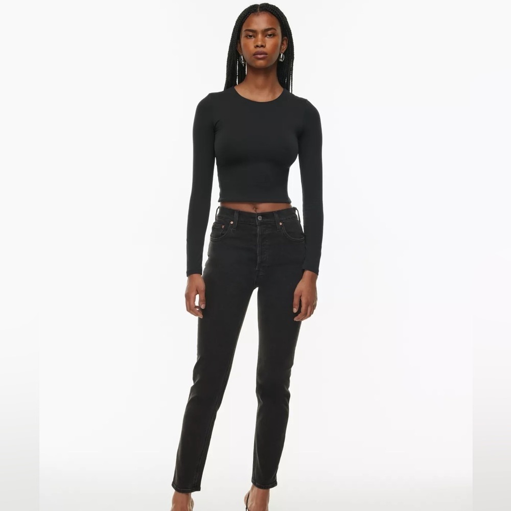 Denim Forum Aritzia The Yoko High Rise Jean 26